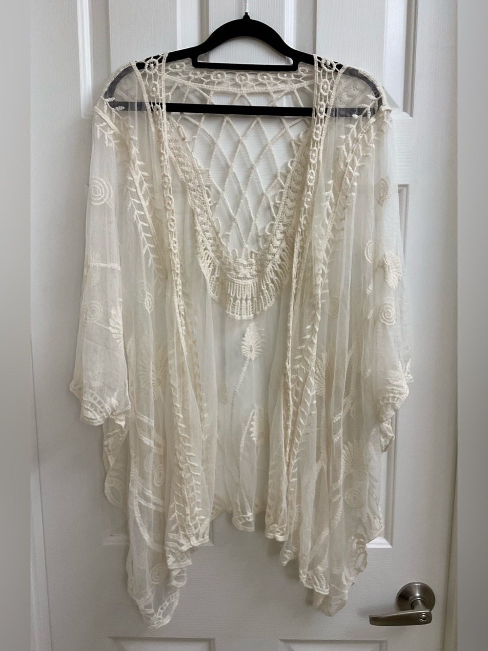 FORGOTTEN GRACE Lace Kimono